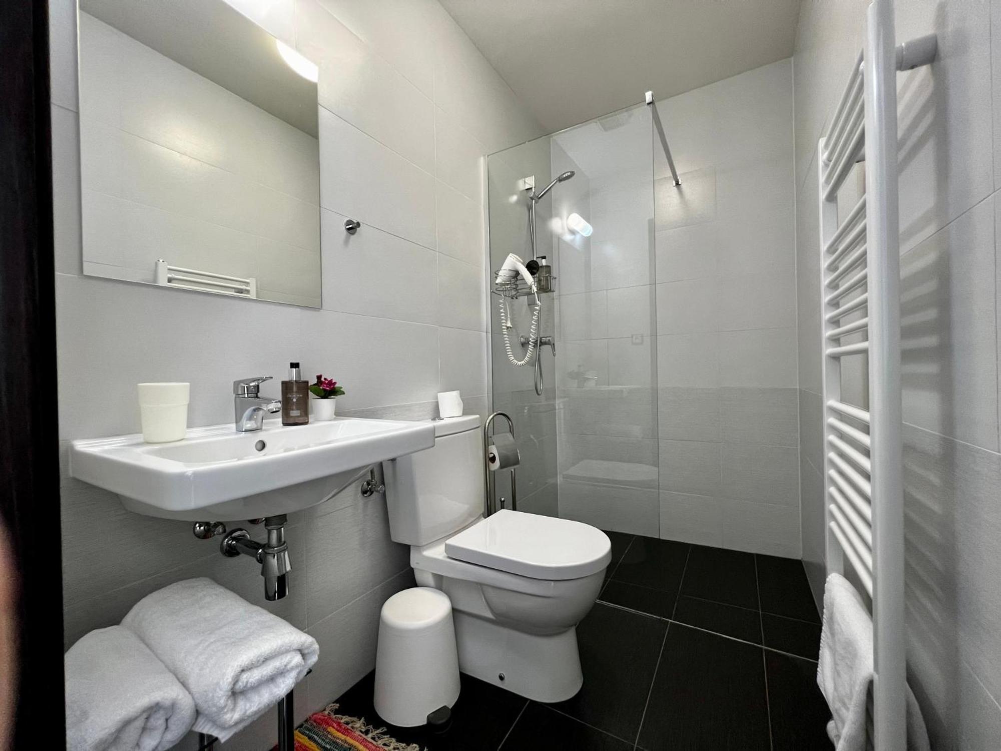 Shato Gesson Hotel